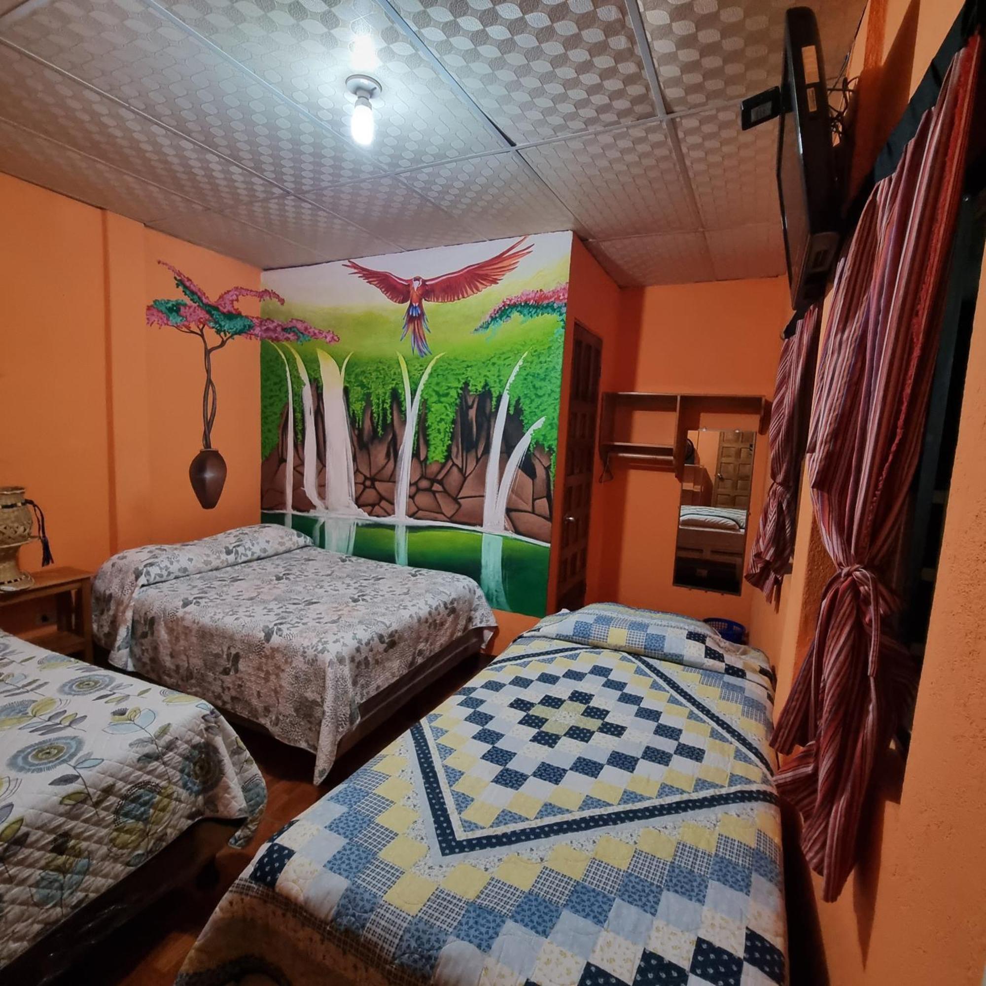 Hotel Encuentro Del Viajero Panajachel Esterno foto